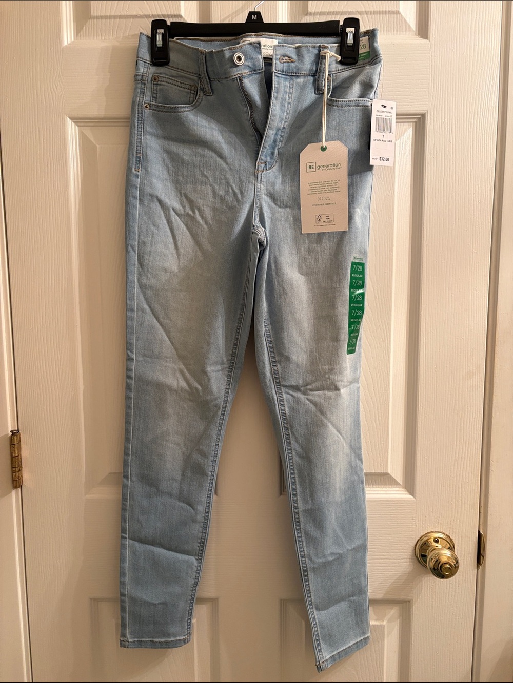 Women’s Skinny Jeans in Light Blue Wash - Comfortable Stretch Fit